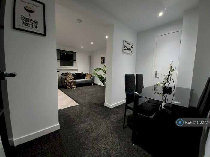 3 Bedroom Flat To Rent In Great Northern Road, Aberdeen, AB24