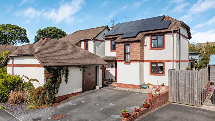 4 Bedroom Detached House For Sale In Benedicts Road, Liverton, TQ12