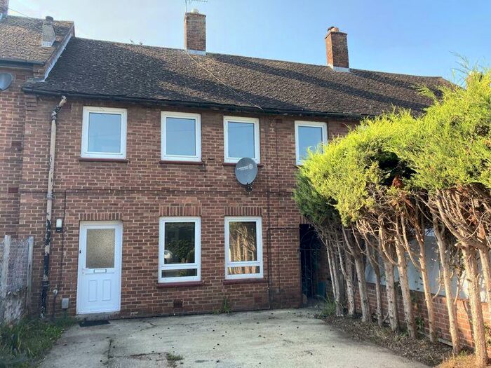 3 Bedroom Terraced House To Rent In Burchester Avenue, Oxford, OX3