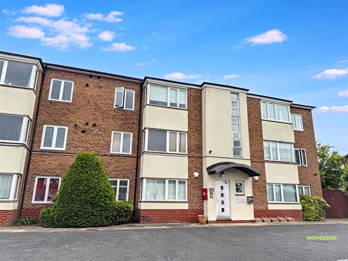 2 Bedroom Flat To Rent In Burnt Ash Hill, Lee, SE12