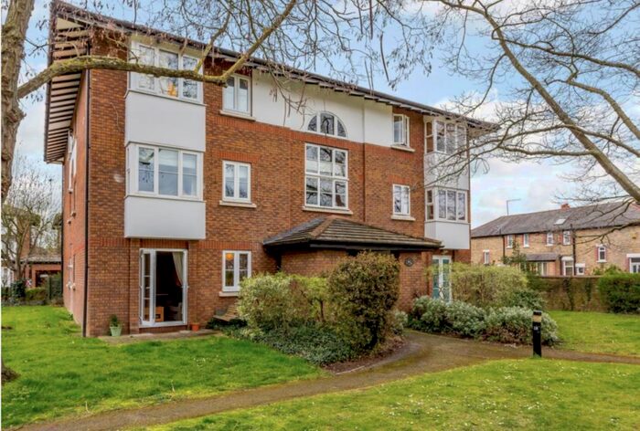 1 Bedroom Flat To Rent In Kingsworthy Close, Kingston Upon Thames, KT1