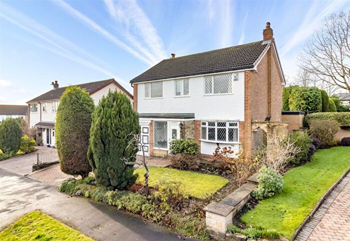 4 Bedroom Detached House For Sale In Adel Towers Close, Leeds, LS16