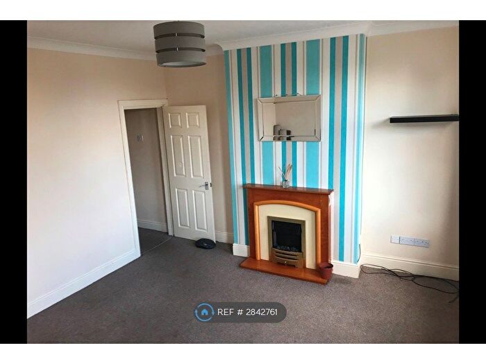 1 Bedroom Flat To Rent In Finkle Street, Stainforth, DN7