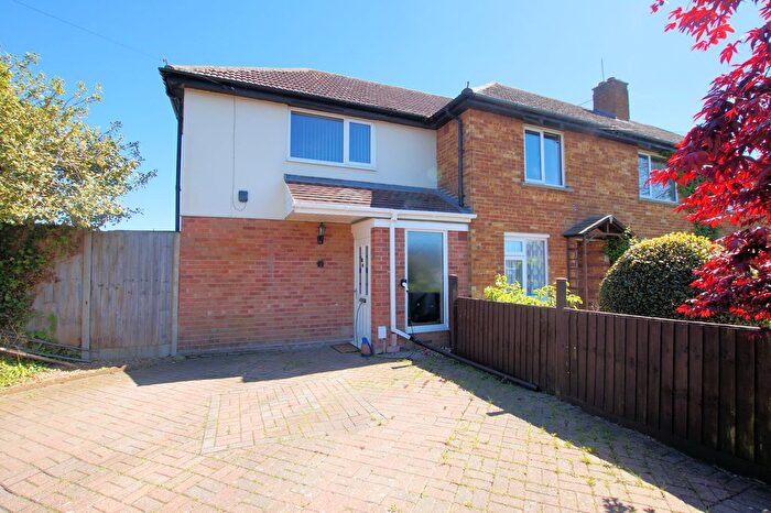 4 Bedroom Maisonette For Sale In Bayly Avenue, Portchester, PO16