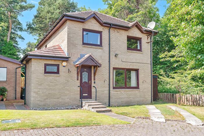 3 Bedroom Detached House For Sale In Oxgangs Road, Oxgangs, Edinburgh, EH13