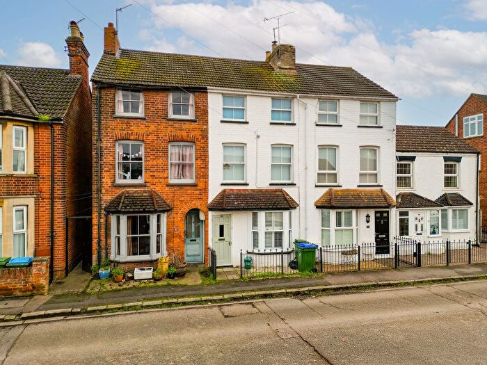 3 Bedroom Terraced House For Sale In Victoria Street, Aylesbury, HP20