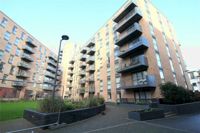3 Bedroom Flat To Rent In Lyon Road, Harrow, HA1