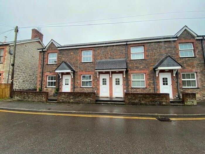2 Bedroom Terraced House To Rent In St Austell, PL25