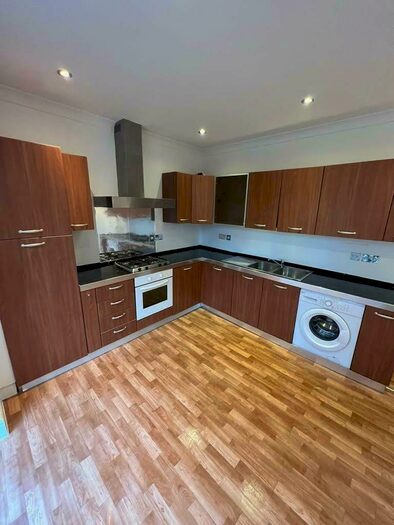 2 Bedroom Flat To Rent In Alexandra Drive, London, SE19