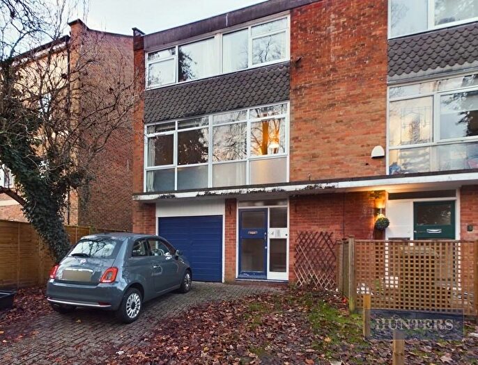 3 Bedroom Terraced House To Rent In Sparkford Close, Winchester, SO22