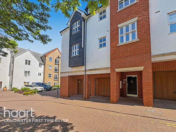 3 Bedroom Duplex For Sale In Henry Laver Court, Colchester, CO3