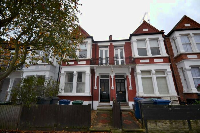 2 Bedroom Flat To Rent In Sylvester Road, London, N2