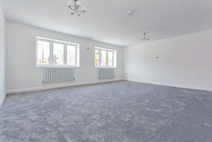 5 Bedroom Detached House For Sale In Moorcroft Road, Birmingham, West Midlands, B13