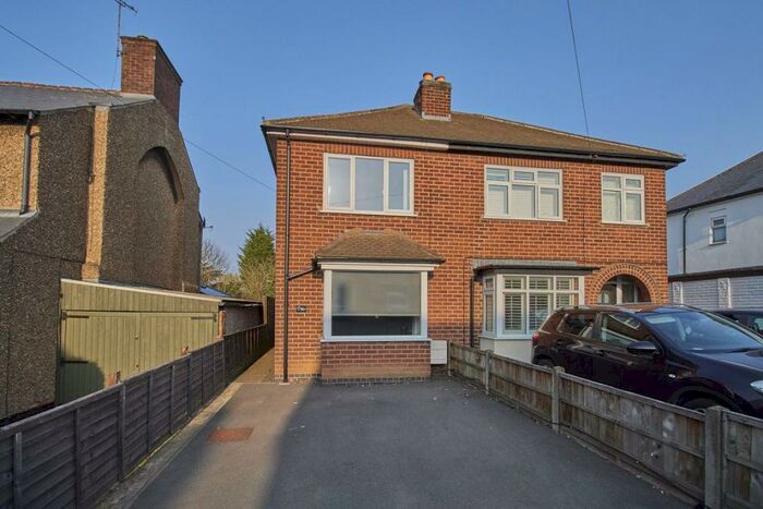 2 Bedroom Semi-Detached House To Rent In Hinckley Road, Burbage Hinckley, LE10