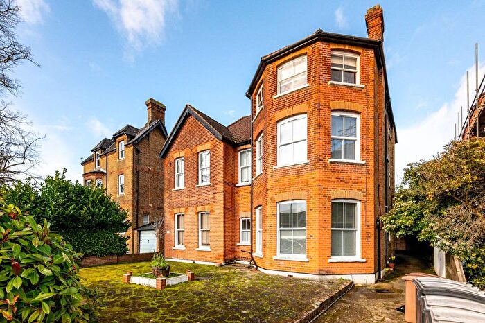 Studio To Rent In Avenue South, Surbiton, KT5