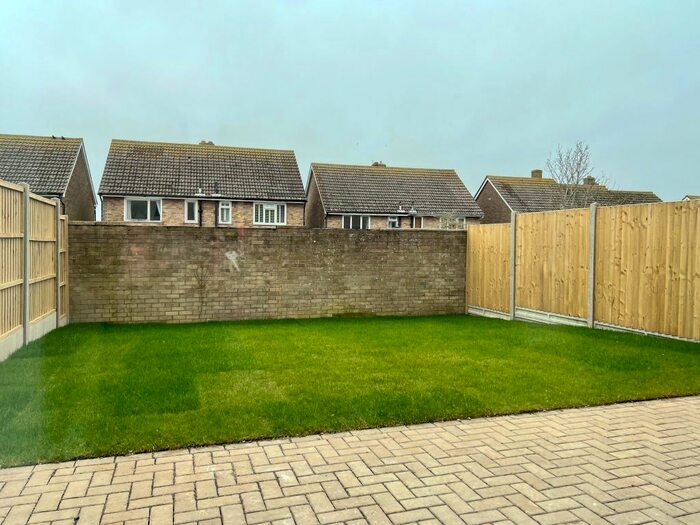 3 Bedroom Detached House To Rent In Valley View Gardens, Brighton, BN2