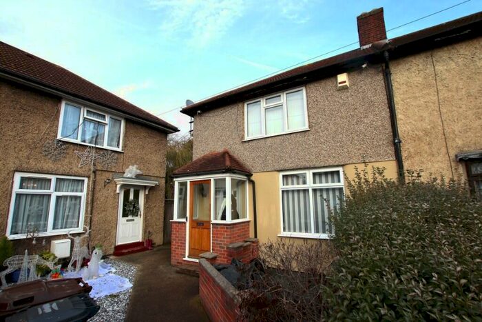 3 Bedroom End Of Terrace House To Rent In Rugby Road, Dagenham, London, RM9