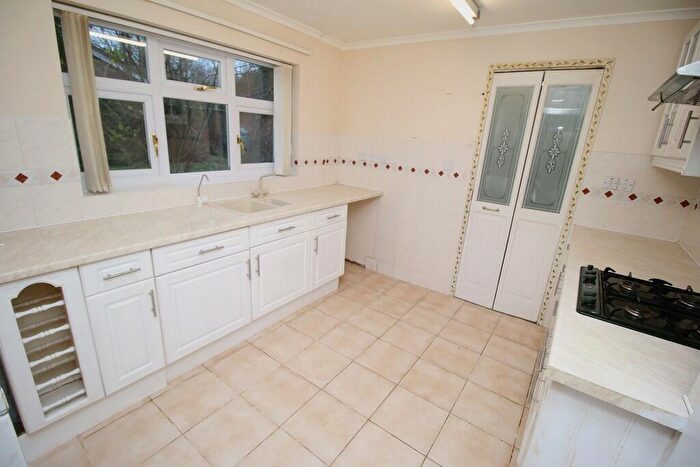 4 Bedroom Detached House For Sale In Chatsworth Drive, Whitestone, Nuneaton, CV11