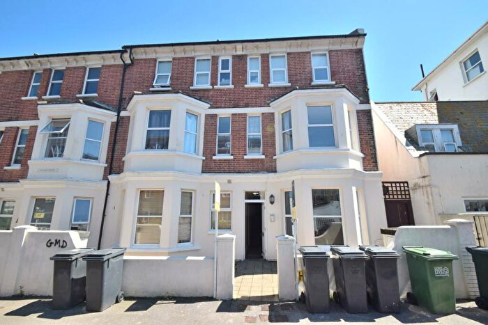 2 Bedroom Apartment To Rent In - Ceylon Place, Eastbourne, BN22