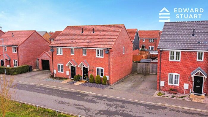 3 Bedroom Semi Detached House For Sale In Spencer Road, Crowland, Peterborough, Lincolnshire, PE6