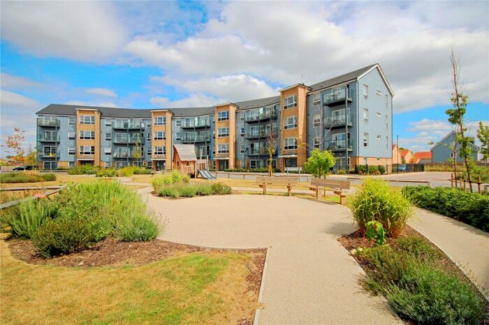 2 Bedroom Flat To Rent In Chalcraft Court, Kennett Lane, Chertsey, Surrey, KT16
