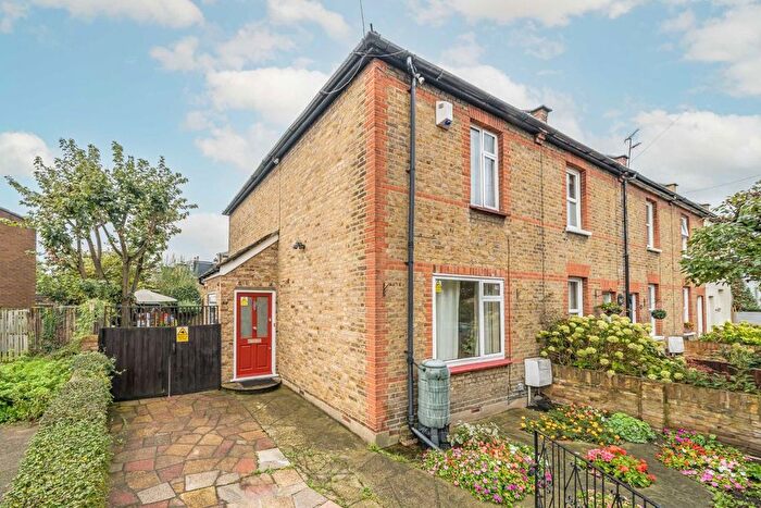 3 Bedroom Property To Rent In Florence Road, Kingston Upon Thames, KT2