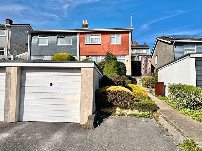 3 Bedroom Semi-detached House For Sale In Castlemead Drive, Saltash, PL12