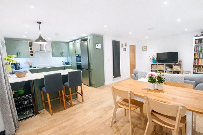 3 Bedroom Bungalow For Sale In Henvor Close, Redruth, Cornwall, TR15