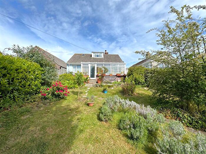 3 Bedroom Detached Bungalow For Sale In Weyview Crescent, Upwey, DT3