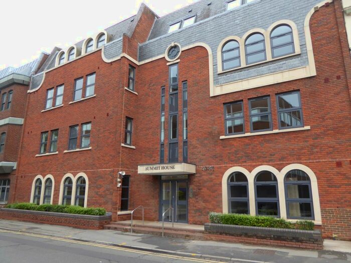 1 Bedroom Apartment To Rent In Summit House, - Greyfriars Road, Reading, RG1