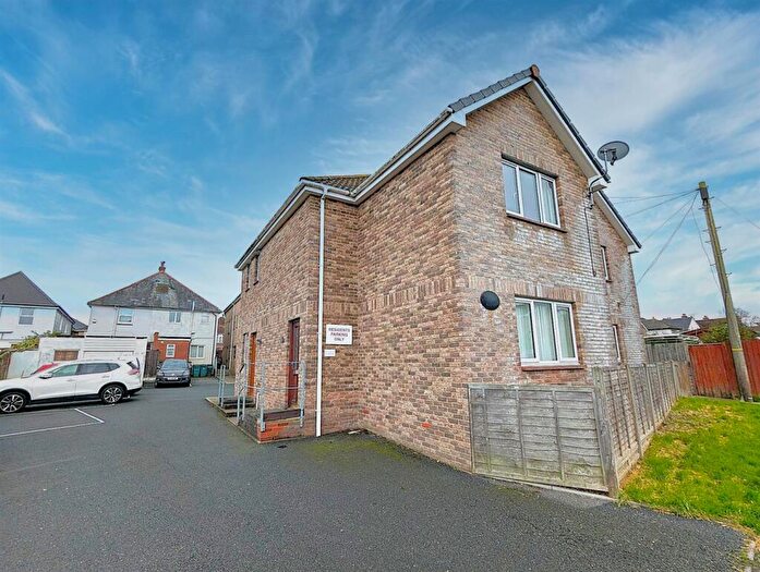 1 Bedroom Flat For Sale In B Sandown Road, Sandown, PO36