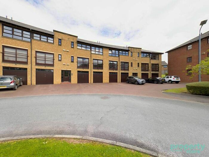 2 Bedroom Flat To Rent In Lymekilns Road, East Kilbride, South Lanarkshire, G74