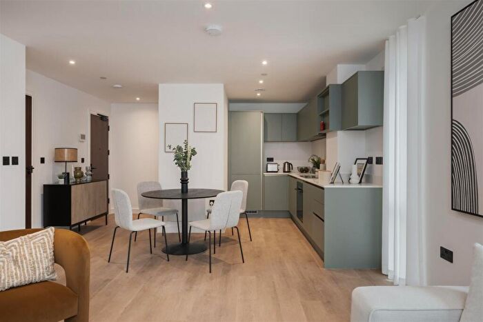 1 Bedroom Flat To Rent In The Willows, Windsor Bridge Road, Bath, BA2