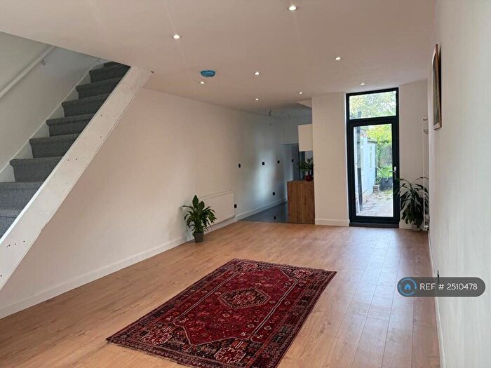 2 Bedroom Terraced House To Rent In Gristhrope Road, Birmingham, B29