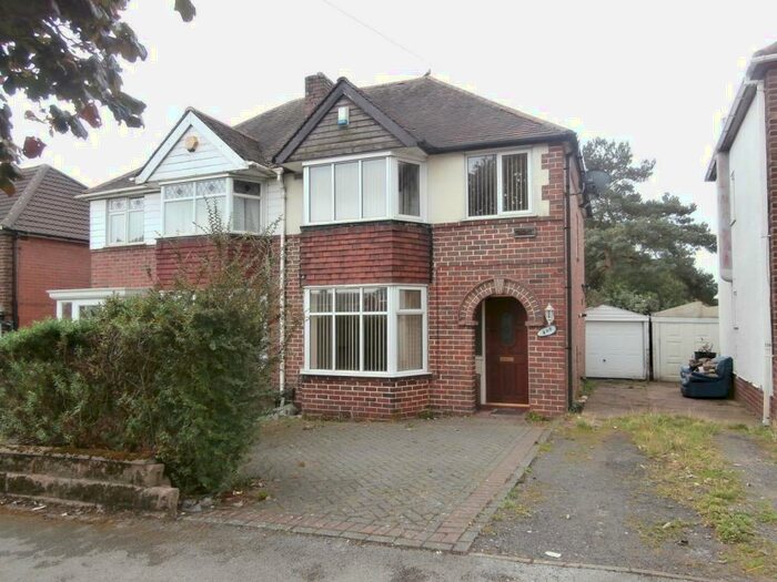 3 Bedroom Semi-Detached House To Rent In Jiggins Lane, Birmingham, B32