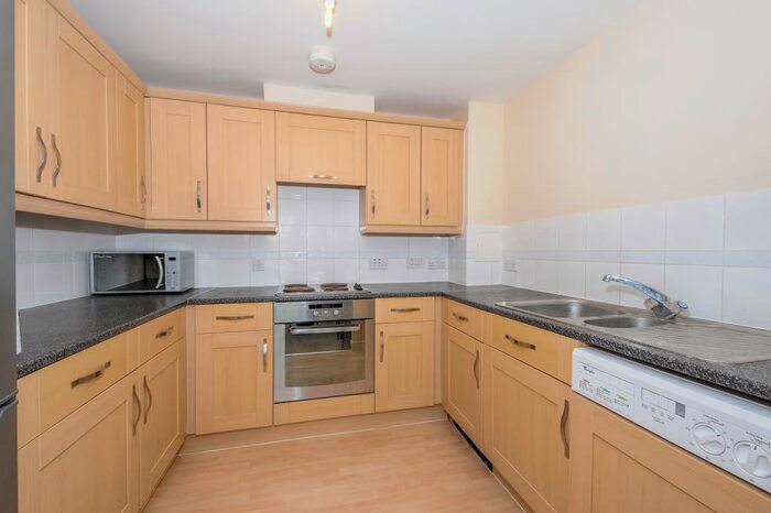 1 Bedroom Apartment To Rent In Kelvin Gate, Bracknell, RG12