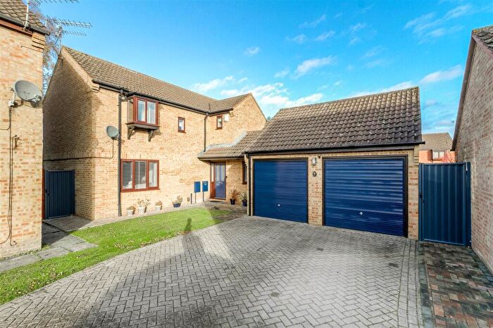 4 Bedroom Detached House For Sale In Thames Road, Gleneagles, Wellingborough, NN8