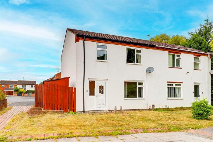 3 Bedroom Semi-Detached House For Sale In Cavell Close, Clifton, Nottinghamshire, NG11