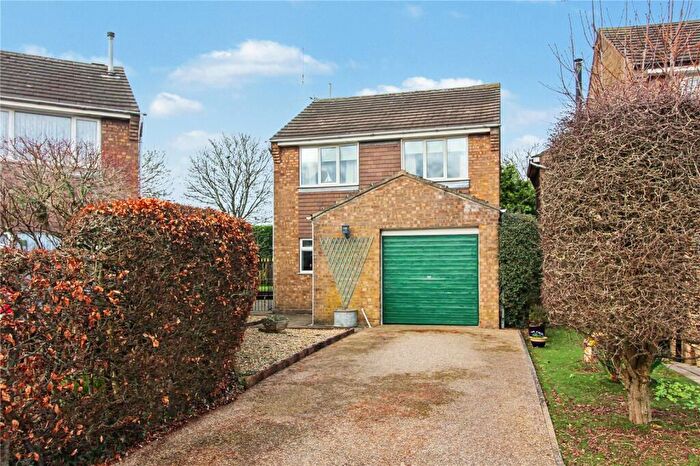 4 Bedroom Detached House For Sale In Farnham Croft, Leeds, West Yorkshire, LS14