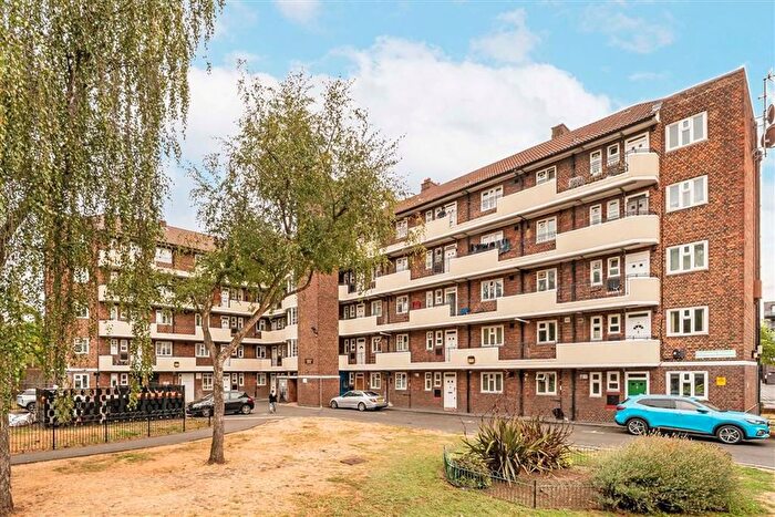 2 Bedroom Flat To Rent In Arden Estate, Hoxton, N1