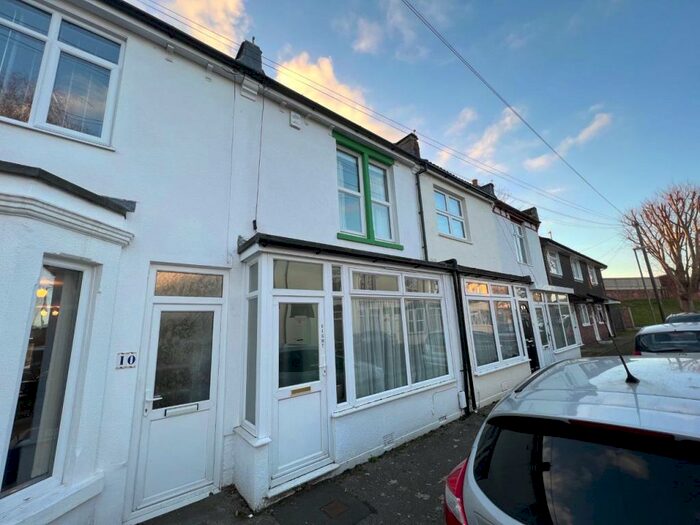 2 Bedroom Terraced House To Rent In St Anns Crescent, Gosport, Hampshire, PO12