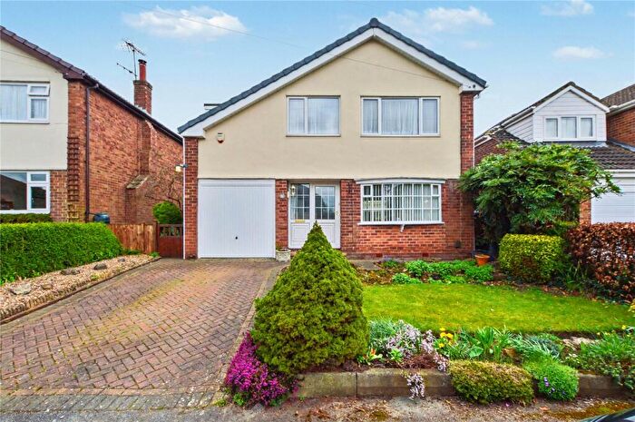 4 Bedroom Detached House For Sale In Hall Orchards Avenue, Wetherby, West Yorkshire, LS22