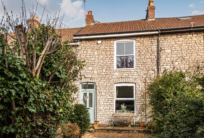 3 Bedroom Terraced House For Sale In Bath Road, Willsbridge, Bristol, BS30