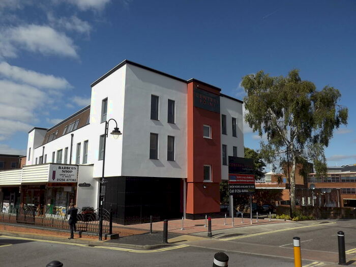 Studio To Rent In Town Centre, RG21