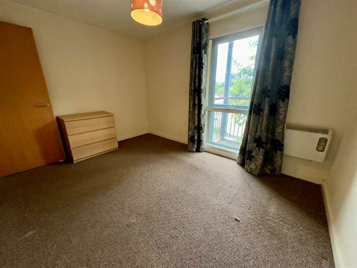 1 Bedroom Apartment For Sale In Ordsall Lane, Salford, Greater Manchester, M5