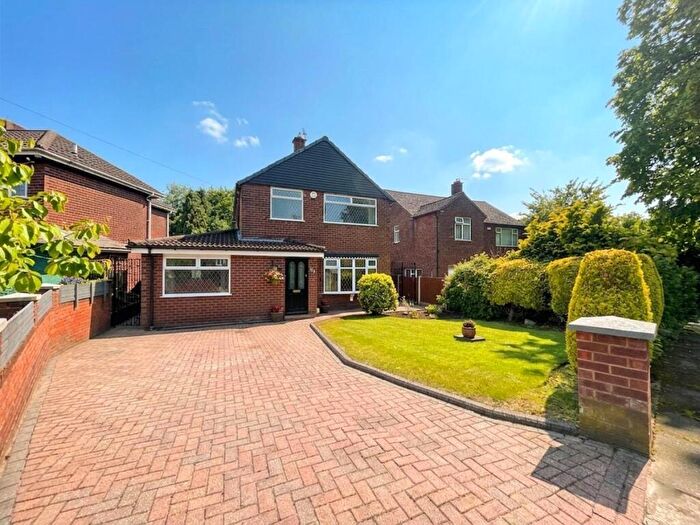 4 Bedroom Detached House For Sale In Blackcarr Road, Manchester, M23