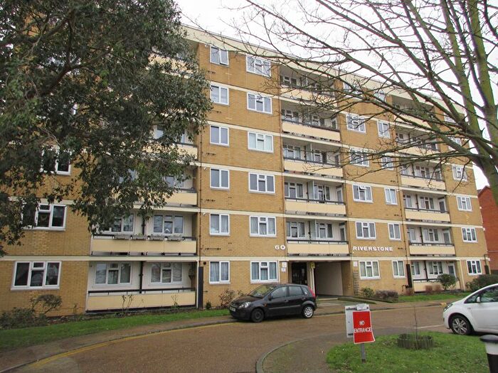 2 Bedroom Flat To Rent In Riverstone, Crowstone Road, SS0