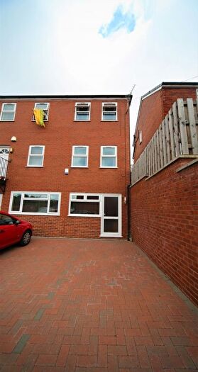1 Bedroom Flat To Rent In Bentley Parade, Meanwood, Leeds, LS6