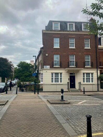 Studio To Rent In Eaton Terrace, London, Sloanne Square, Belgravia, SW1W