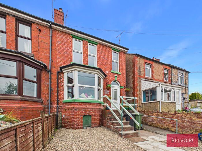 Flat For Sale In Farlow Villas Greenfields, Froncysyllte, Llangollen, LL20